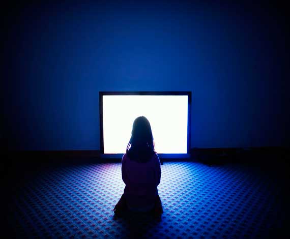 ایا تماشای تلویزیون می تواند باعث اتیسم شود؟